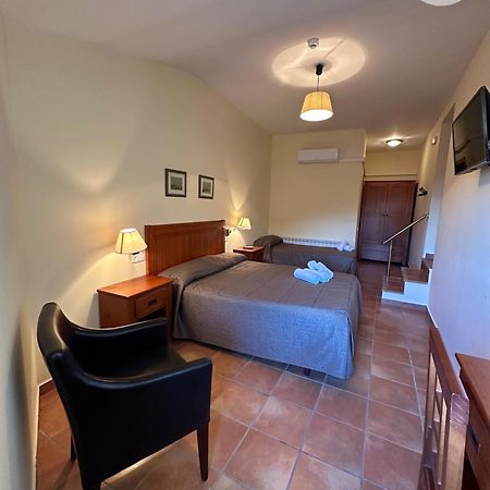 Hostal Centre Del Montsec Llimiana 외부 사진