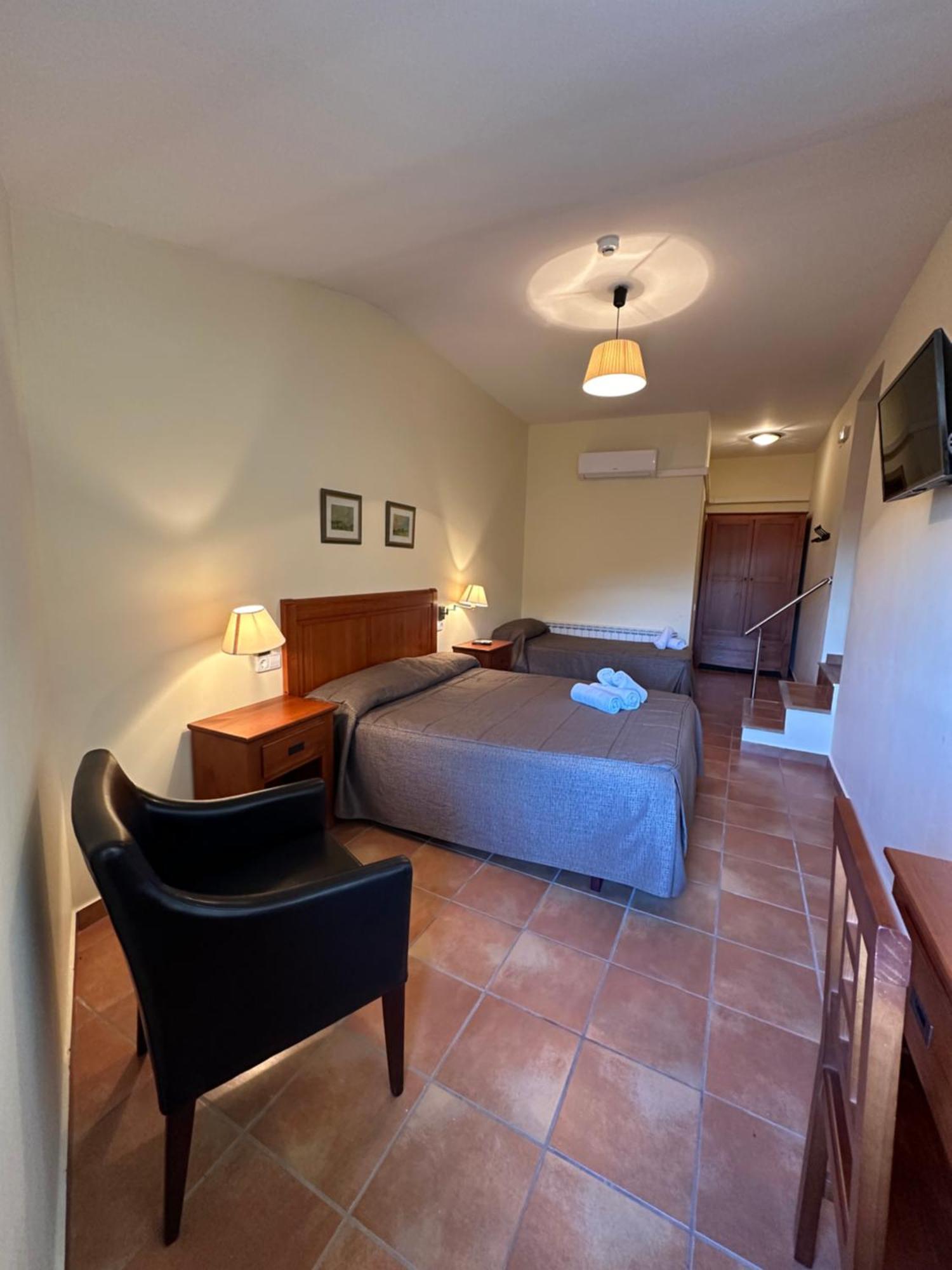 Hostal Centre Del Montsec Llimiana 외부 사진